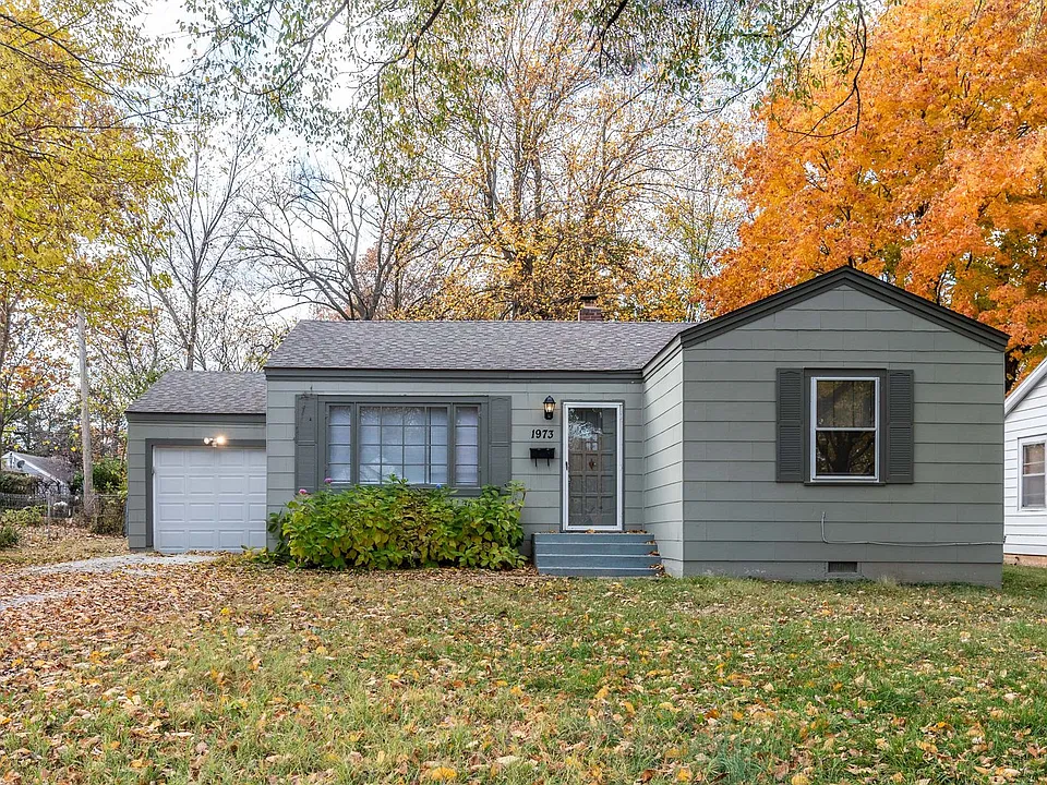 1973 E Cherry Street Ct