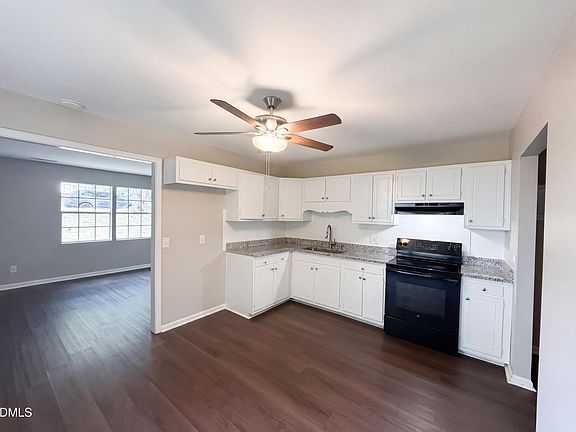 5th image of 1307 Hazelnut Dr