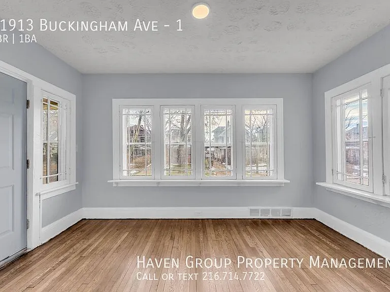 11913 Buckingham Ave #1 — Photo 7