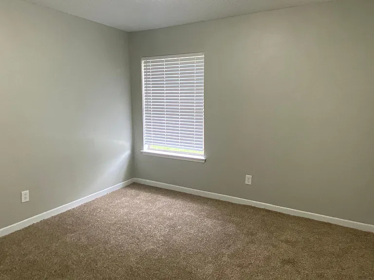6661 Apache Run — Photo 6