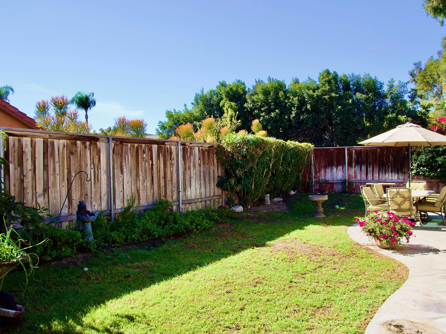 3 bed, 1736 sqft, $5,395 — Photo 2