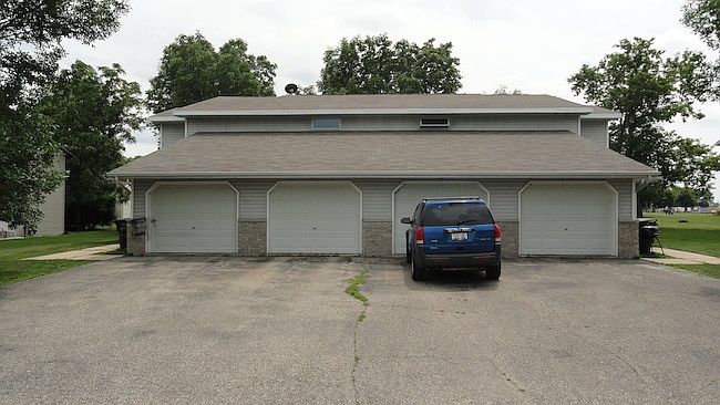 1st image of 524-530 Bayfield Dr