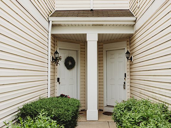 5th image of 3904 Preston Dr