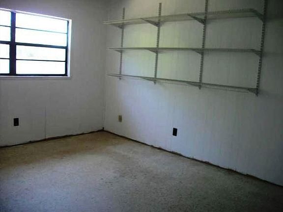 5th image of 922 Golden Beach Blvd