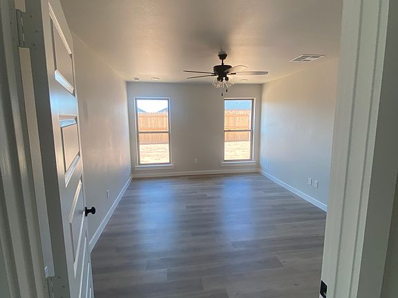 4th image of 404 Pratt Dr #2
