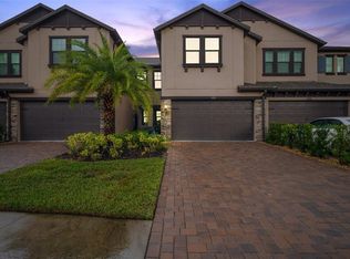 4818 Isola Ct, Wesley Chapel, FL 33543
