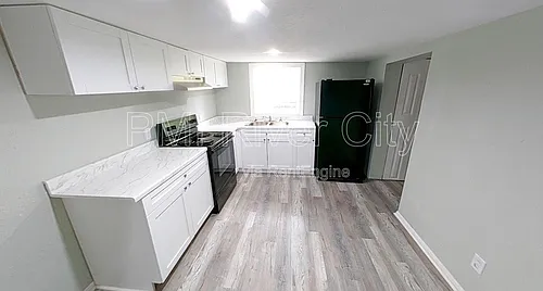 1867 W 41st St Photo 1