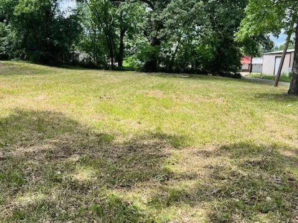 1300 W Kaufman St, Paris, TX 75460