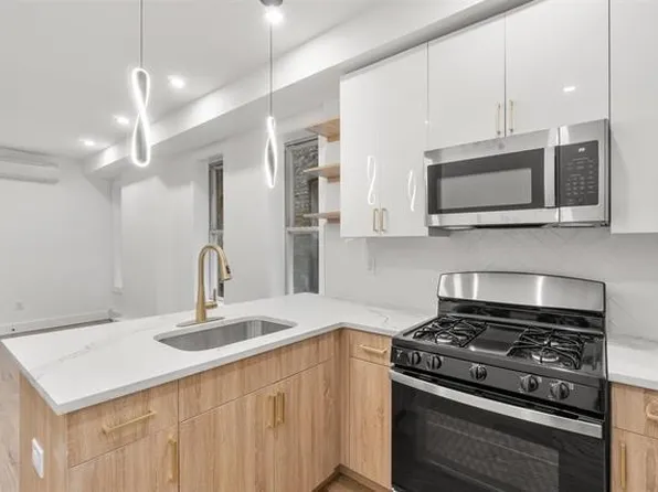 232 Van Horne Street image 6 of 20