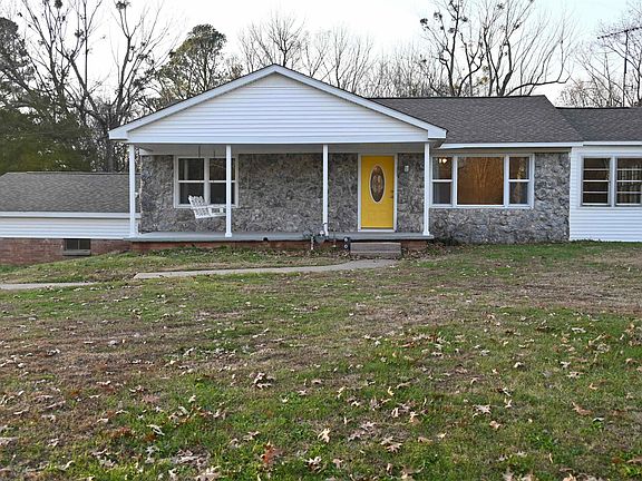 2nd image of 608 Milliken Rd