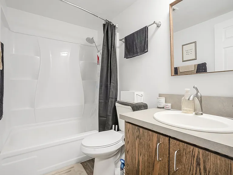 1250 Burton Ave #7 — Photo 7