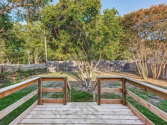 4th image of 10843 Sandalwood Dr