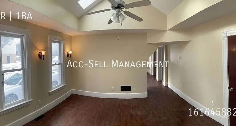 104 Diamond Ave SE #1 — Photo 7