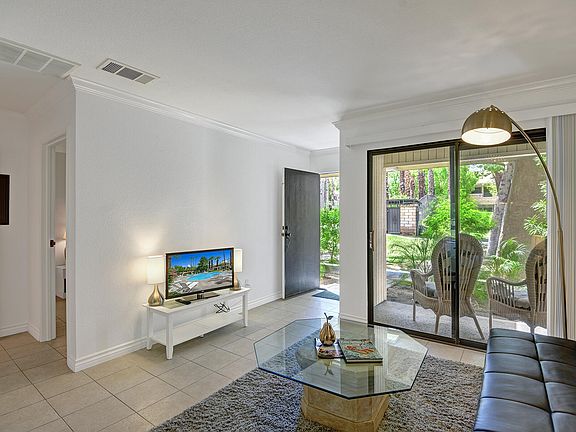 3rd image of 2810 N Arcadia Ct #110