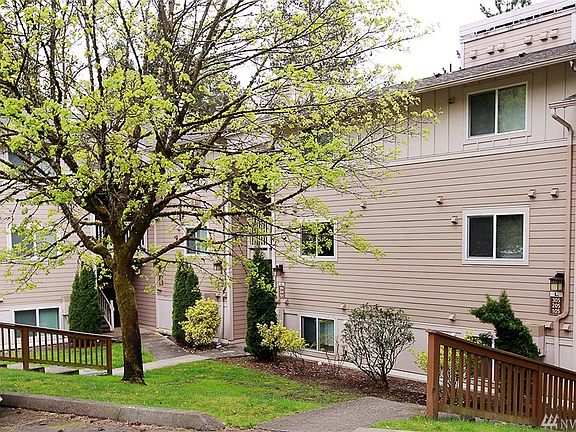 2nd image of 14206 NE 181st Pl APT L204