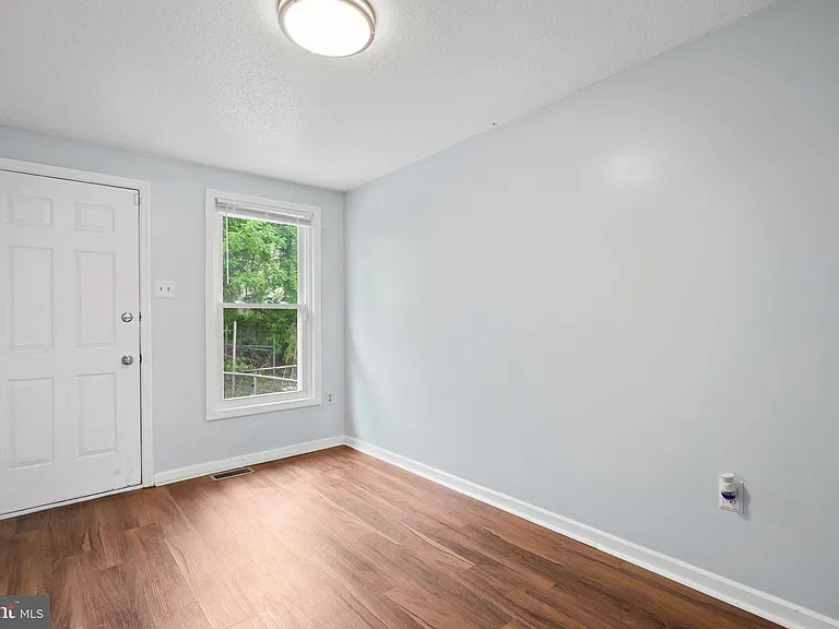 1326 N Stockton St — Photo 7
