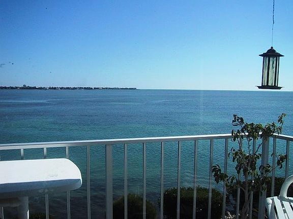 3rd image of 3 Ocean Point