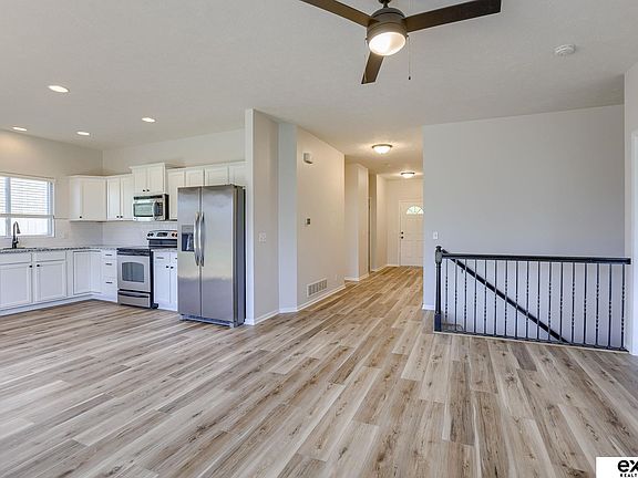 5th image of 4603 Clearwater Dr
