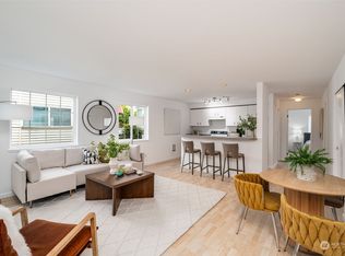 952 N 35th St APT 204, Seattle, WA 98103