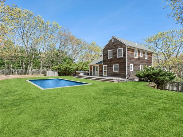 503 Wainscott Northwest Rd, Wainscott, NY 11975