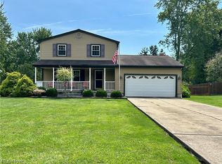 4595 Sheffield Dr, Youngstown, OH 44515