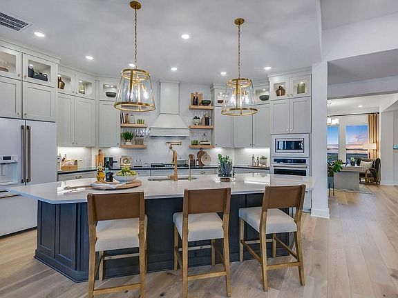 2nd image of 3085 Honeywood Dr