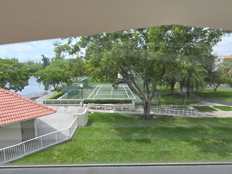 8200 SW 210th St #212 — Photo 21