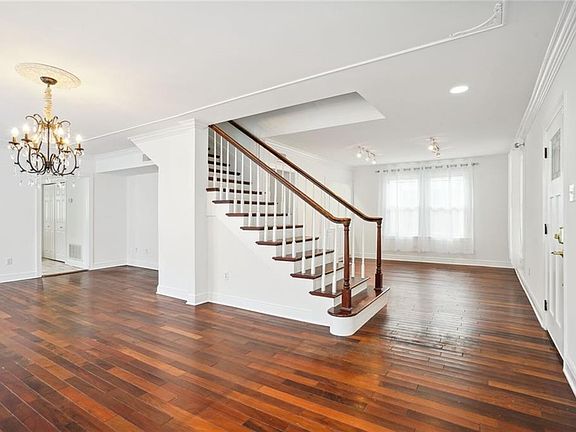 5th image of 6441 Memphis St