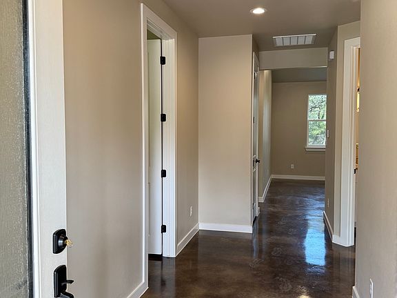 2nd image of 149 Oak Smt