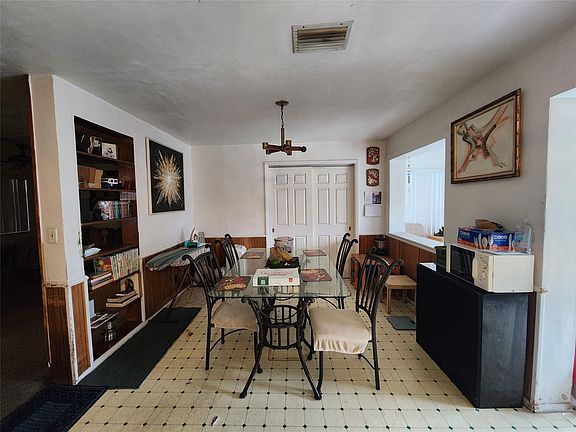 5th image of 1500 NW 42nd Street