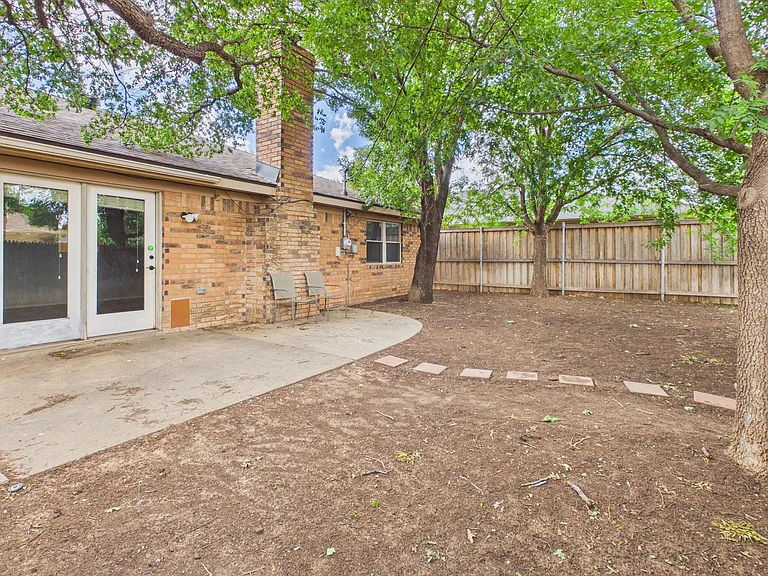 5822 Syracuse Dr — Photo 8