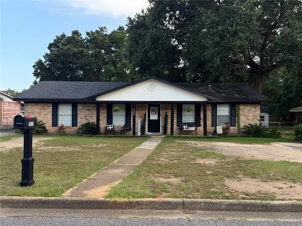 4305 Kwajalein Dr, Mobile, AL 36609