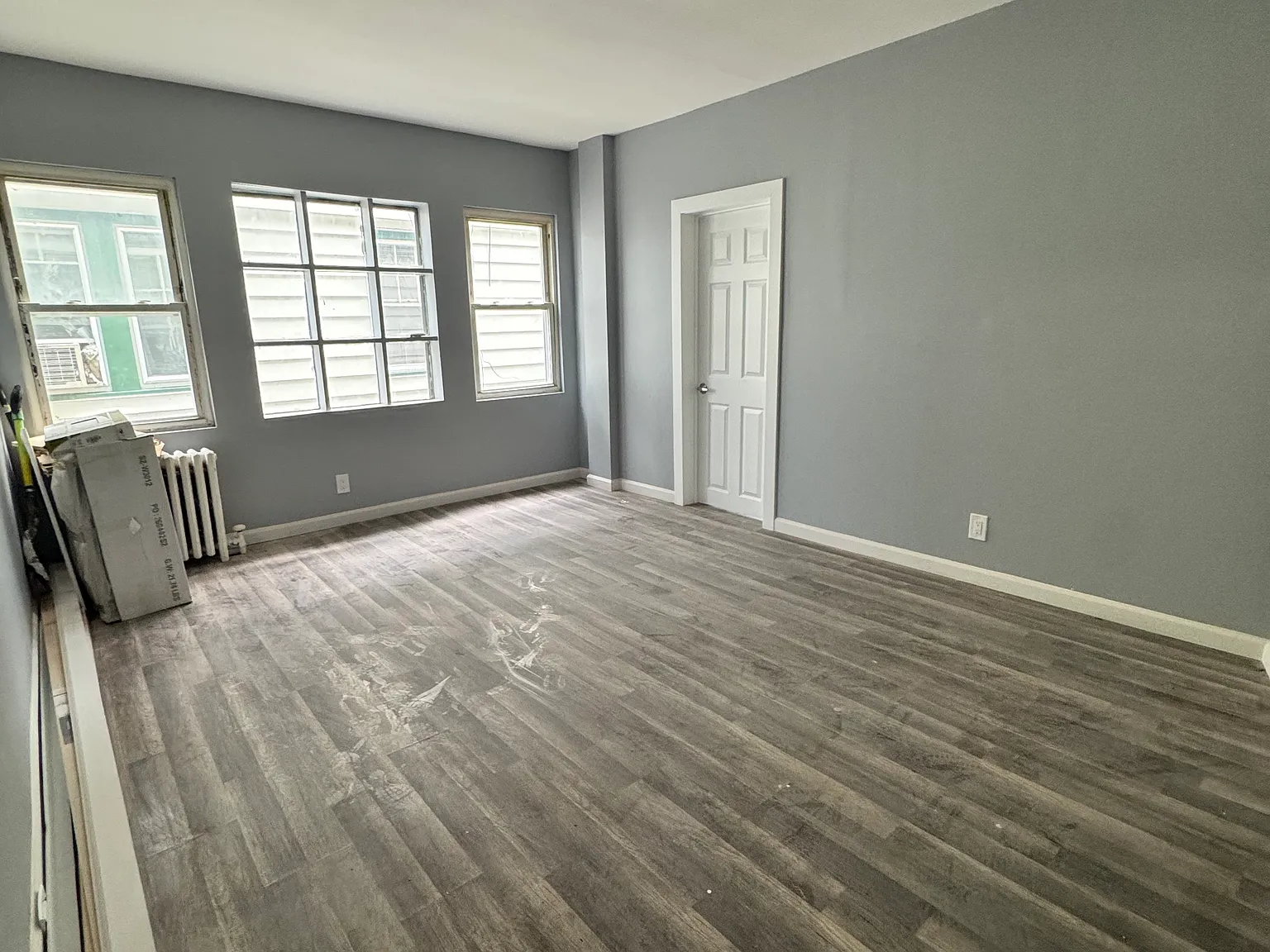 3 bed, $3,373 — Photo 4
