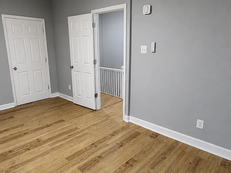 905 Kearny St NE — Photo 25