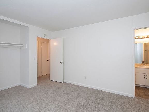 3rd image of 4585 Felton St Unit 4
