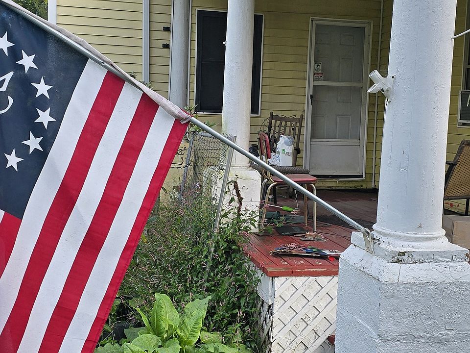 1st image of 4425 Mount Clare Rd