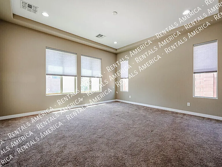 3325 E Coconino Dr — Photo 32