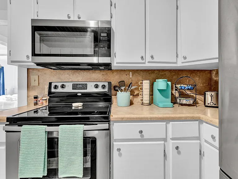405 Cape Fear Blvd — Photo 16