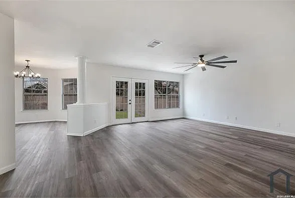 4 bed, 2455 sqft, $2,200 — Photo 3