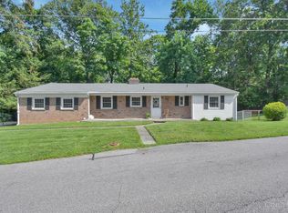 712 Beechwood Ln, Milford, OH 45150