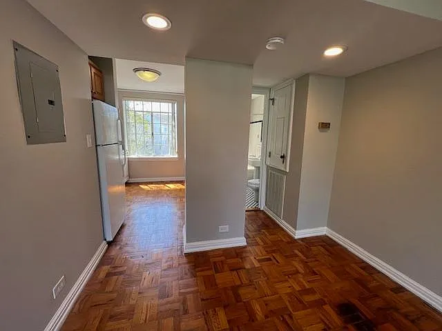 1700 N Elm St #K4 — Photo 4