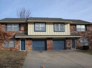 1314 NW Kingston Dr, Blue Springs, MO 64015