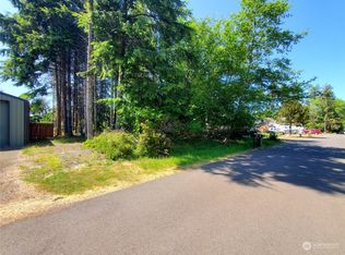 225 Fisher Ave NE, Ocean Shores, WA