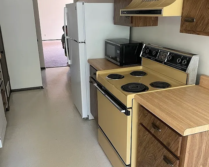 512 Breezy Point Dr — Photo 12