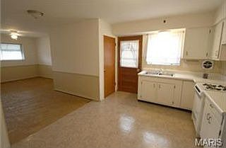 5th image of 3122 Jamieson Ave