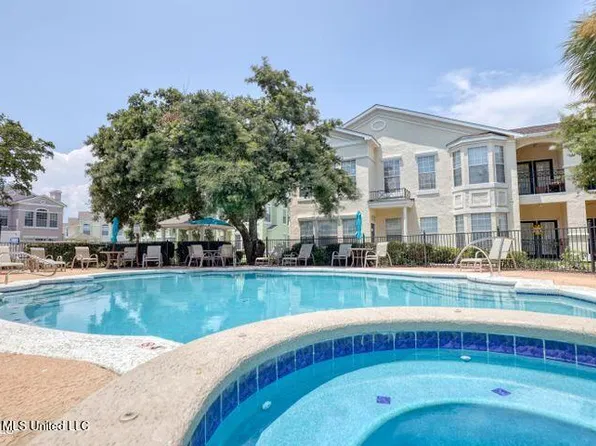 2252 Beach Dr APT 2605, Gulfport, MS 39507