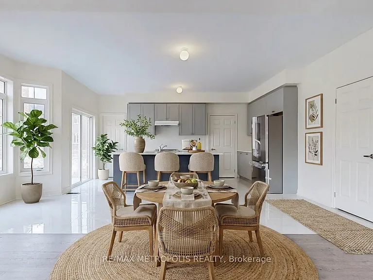 647 Fleetwood Dr — Photo 12