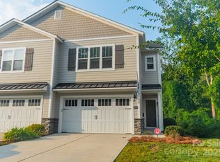 5230 Valley Stream Rd, Charlotte, NC 28209