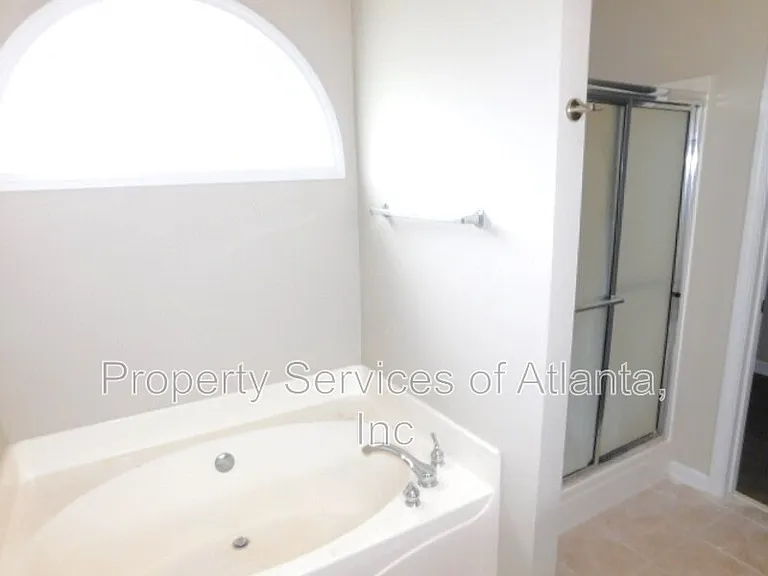 101 Moss Pointe Dr — Photo 26
