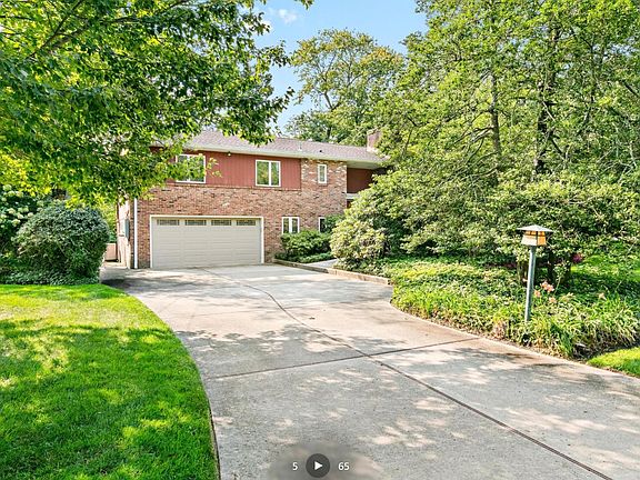 5th image of 885 Ocean View Dr